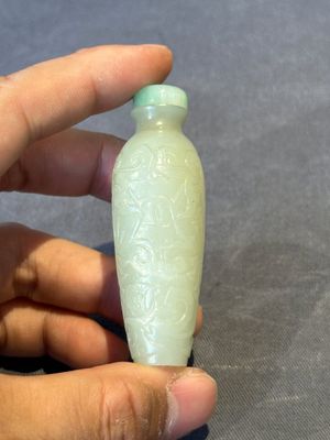 Two Chinese jade snuff bottles, 18/19th C. — foto 11