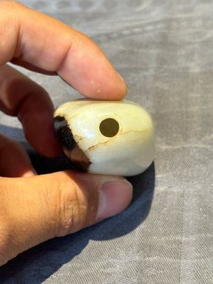 Two Chinese jade snuff bottles, 19th C. — foto 6