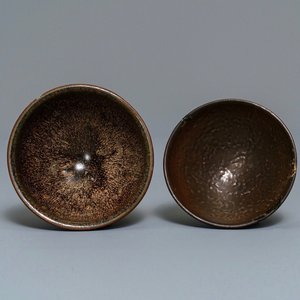 Two Chinese jianyao 'hare's fur' and speckled brown glaze tea bowls, Song — photo 1