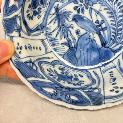 Two Chinese 'Kraak' blue and white plates and two 'Klapmuts' bowls — photo 35