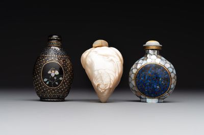 Two Chinese lacquered and mother-of-pearl-inlaid snuff bottles and a carved mother-of-pearl shell snuff bottle, Qianlong mark, 18/19th C.