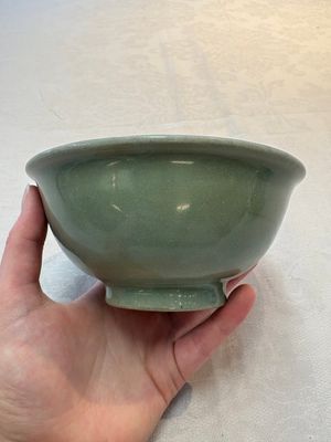 Two Chinese Longquan celadon bowls, Ming — photo 1