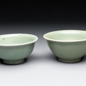 Two Chinese Longquan celadon bowls, Ming — photo 2