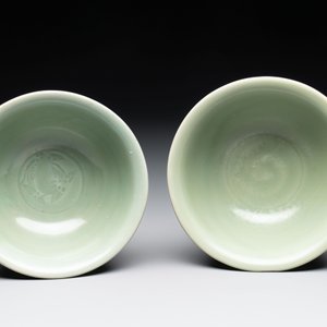 Two Chinese Longquan celadon bowls, Ming — photo 4