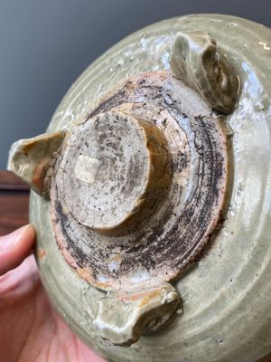 Two Chinese Longquan celadon tripod censers, Ming — foto 9
