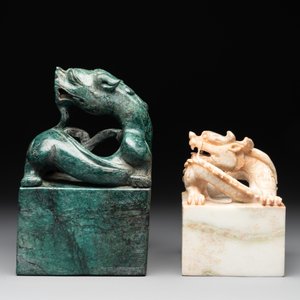 Two Chinese marble 'dragon' seals, 20th C. — 照片 4
