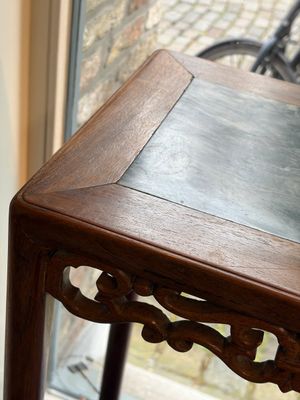 Two Chinese marble-topped hongmu stands, 19/20th C. — photo 20