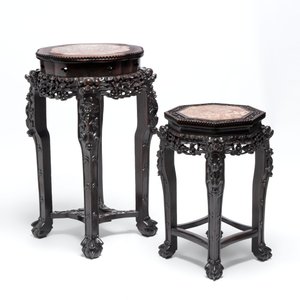 Two Chinese marble-topped hongmu stands, 19th C. — photo 2