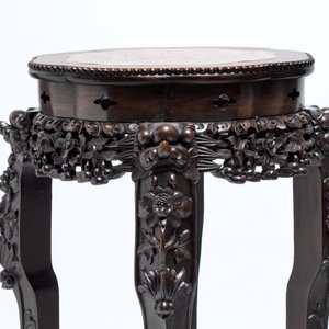 Two Chinese marble-topped hongmu stands, 19th C. — photo 3