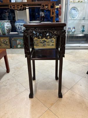Two Chinese marble-topped hongmu two-tier square stands, 19/20th C. — photo 12