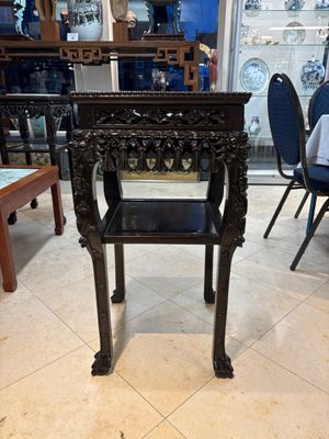 Two Chinese marble-topped hongmu two-tier square stands, 19/20th C. — photo 2