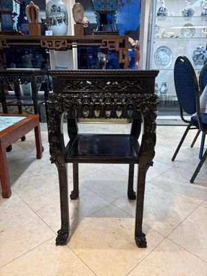 Two Chinese marble-topped hongmu two-tier square stands, 19/20th C. — photo 3