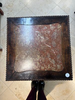 Two Chinese marble-topped hongmu two-tier square stands, 19/20th C. — photo 5