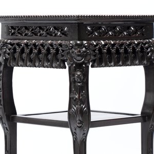 Two Chinese marble-topped hongmu two-tier square stands, 19/20th C. — photo 9