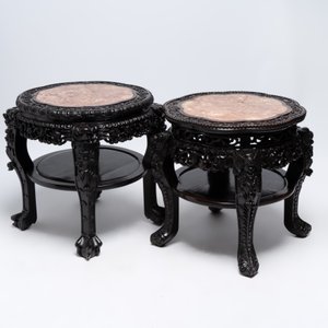 Two Chinese marble-topped hongmu two-tier stands, 19/20th C. — foto 6