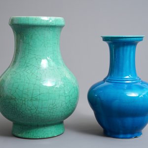 Two Chinese monochrome green and blue vases, 18/19th C. — 照片 3