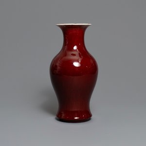 Two Chinese monochrome langyao vases, 19th C. — 照片 3