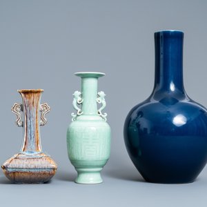 Two Chinese monochrome vases and one flambé-glazed vase, 19/20th C. — 照片 4