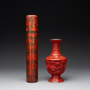 Two Chinese mother-of-pearl plaques, a cinnabar lacquer vase, a plate and a lacquer case, 19/20th C. — foto 5