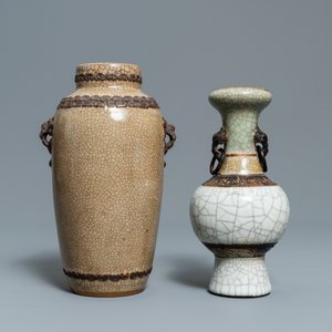 Two Chinese Nanking crackle-glazed vases, a ge-type bowl and a dish, 18/19th C. — 照片 9