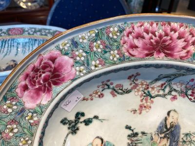 Two Chinese oval famille rose shaving bowls, Yongzheng — 照片 4