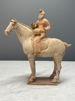 Two Chinese painted pottery 'Horserider' groups — photo 3