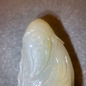 Two Chinese pale celadon jade carvings, Qing — 照片 15