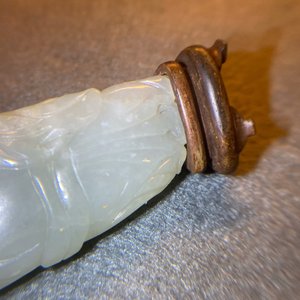 Two Chinese pale celadon jade carvings, Qing — 照片 18