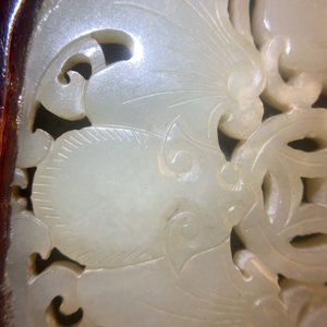 Two Chinese pale celadon jade carvings, Qing — 照片 23