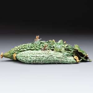 Two Chinese polychrome groups of cucumbers and bitter melons with insects, 19/20th C. — photo 2
