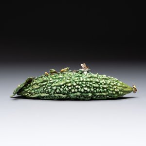 Two Chinese polychrome groups of cucumbers and bitter melons with insects, 19/20th C. — photo 4