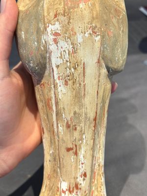 Two Chinese polychrome pottery figures and a female head, Tang — photo 31