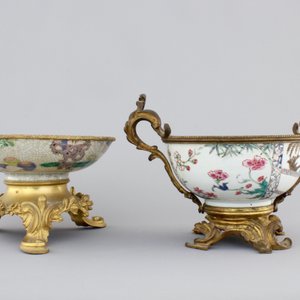 Two Chinese porcelain bowls with gilt bronze mounts, Yongzheng and 19th C. — foto 3