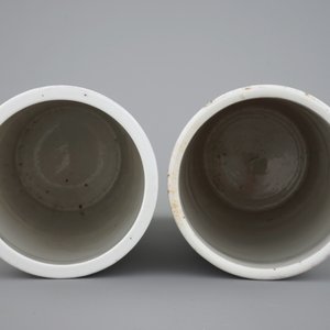 Two Chinese porcelain hat stands, 19/20th C. — photo 5