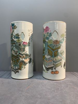 Two Chinese qianjiang cai 'antiquities' hat stands, signed Xu Pinheng 許品衡, Guangxu mark, dated 1892 and 1894 — photo 4