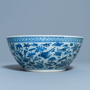 Two Chinese qianjiang cai hat stands and a blue and white bowl, 19/20th C. — 照片 4