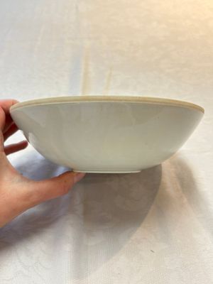 Two Chinese qingbai bowls and a plate, Song — foto 11