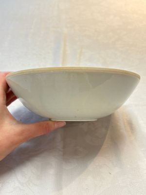 Two Chinese qingbai bowls and a plate, Song — foto 12