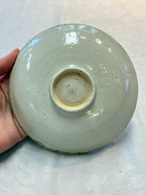 Two Chinese qingbai bowls and a plate, Song — foto 8
