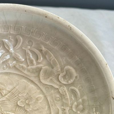 Two Chinese qingbai plates and a Longquan celadon plate — photo 16