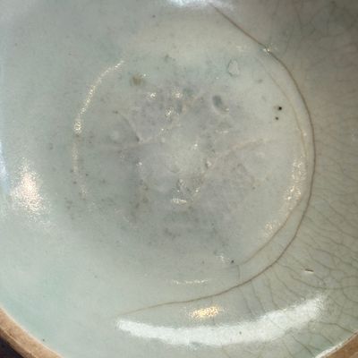 Two Chinese qingbai plates and a Longquan celadon plate — photo 28