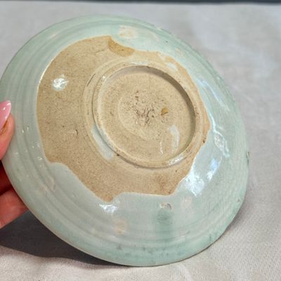 Two Chinese qingbai plates and a Longquan celadon plate — photo 31