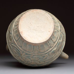 Two Chinese qingbai vases and an ewer with floral design, Song — 照片 13