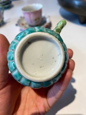Two Chinese relief-decorated famille rose 'lotus' cups and saucers and two jugs, Yongzheng — photo 25