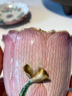 Two Chinese relief-decorated famille rose 'lotus' cups and saucers and two jugs, Yongzheng — photo 41