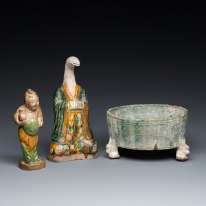 Two Chinese sancai-glazed figures and a green-glazed tripod censer, Han and later — photo 1