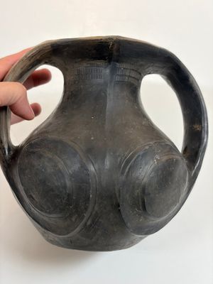 Two Chinese Sichuan black burnished pottery amphoras, Han — foto 4