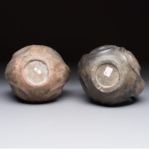 Two Chinese Sichuan black burnished pottery amphoras, Han — foto 7