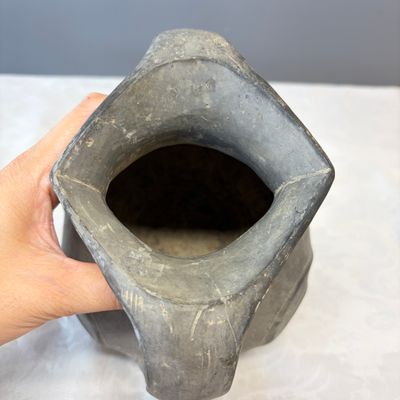 Two Chinese Sichuan black burnished pottery amphoras — photo 12