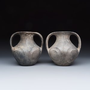 Two Chinese Sichuan black burnished pottery amphoras — photo 4